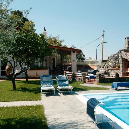 Villa Sleeps 4 Pool Wifi Maratea